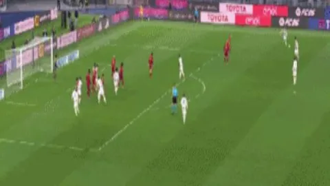 库里复出助勇士赛季不败，鹈鹕111-95败北